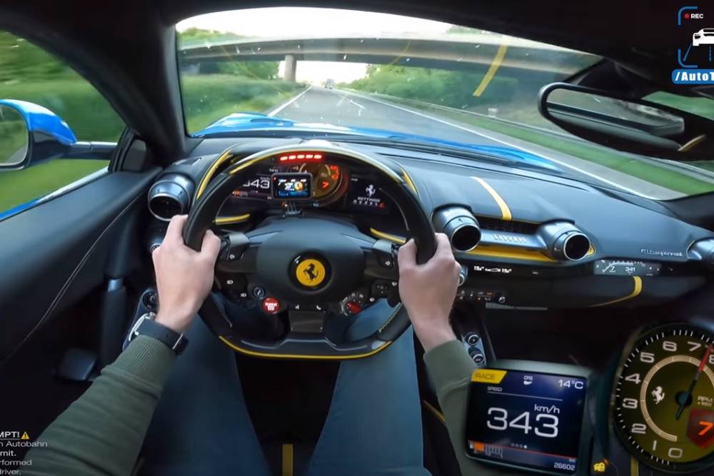 Ferrari 812 SF με 343 χλμ./ώρα στην autobahn (+video)
