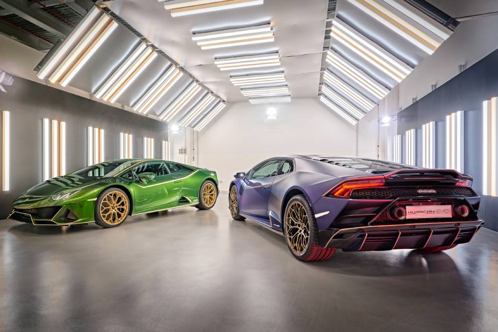 «Σιέστα» με τις λάτιν επετειακές Lamborghini Huracan
