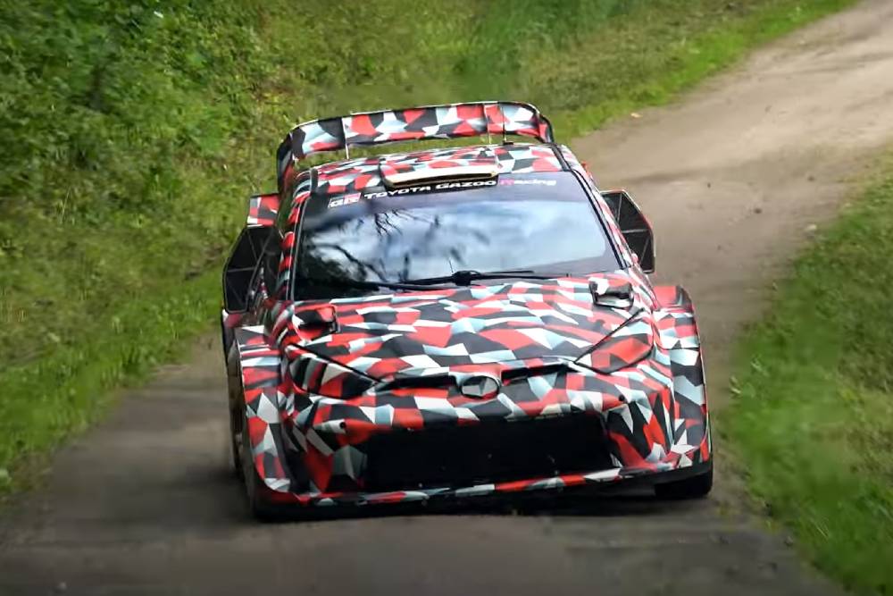Σανίδα με το νέο Toyota Yaris WRC (+video)