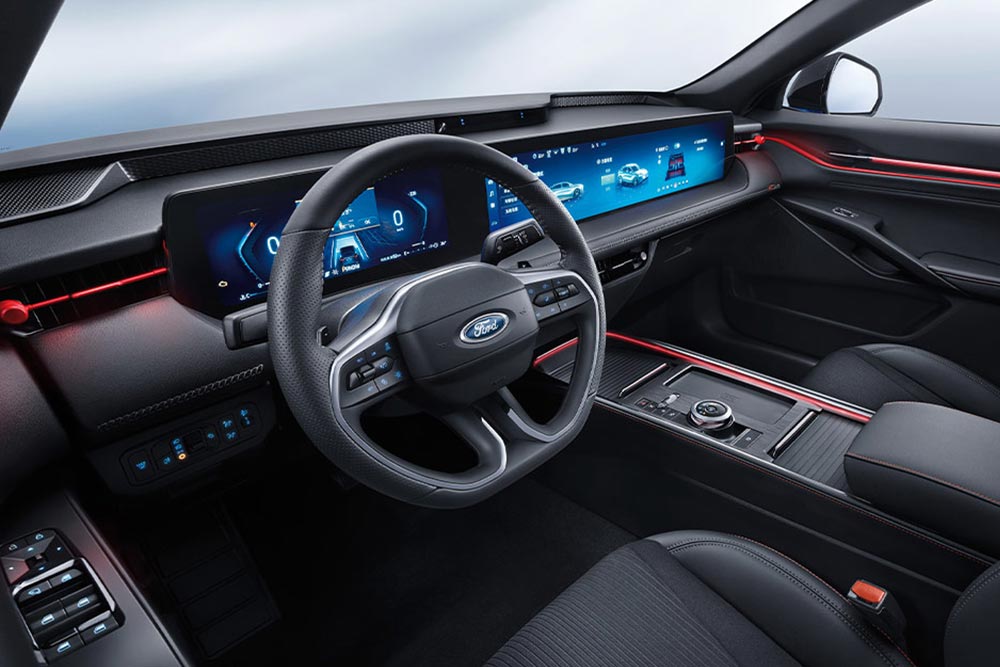 Εντυπωσιάζει το νέο κουπέ SUV Ford Evos