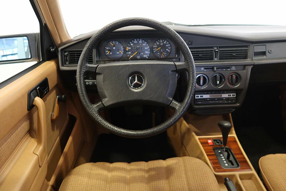 Ποιος θέλει μια Mercedes 190 D με 27.000 χλμ.;