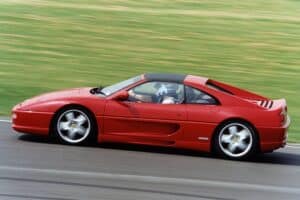 Ατμοσφαιρικές V8 απολαύσεις με Ferrari F355 GTS (+video)