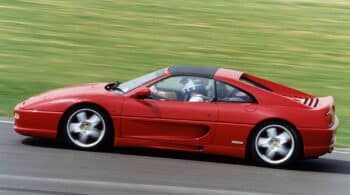 Ατμοσφαιρικές V8 απολαύσεις με Ferrari F355 GTS (+video)