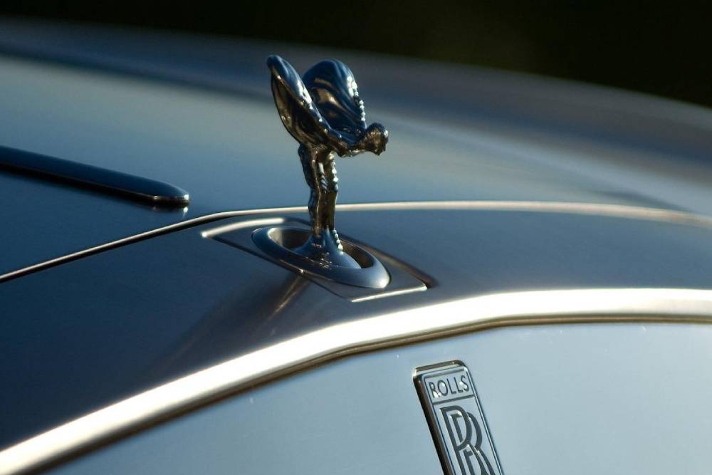 Η Rolls-Royce αλλάζει σήμα για χάρη των ηλεκτρικών