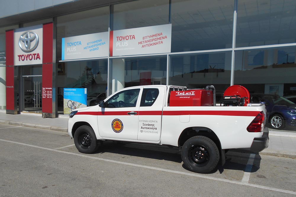 Δωρεά πυροσβεστικού Toyota Hilux για τη Ρόδο