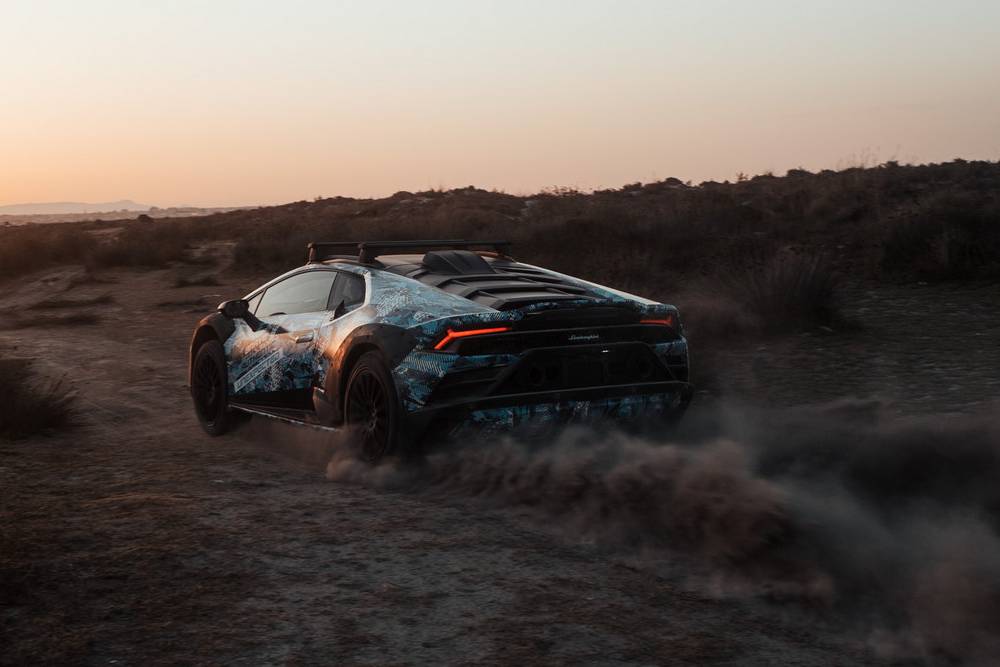 Η Lamborghini αποχαιρετά την ατμόσφαιρα με τη Sterrato