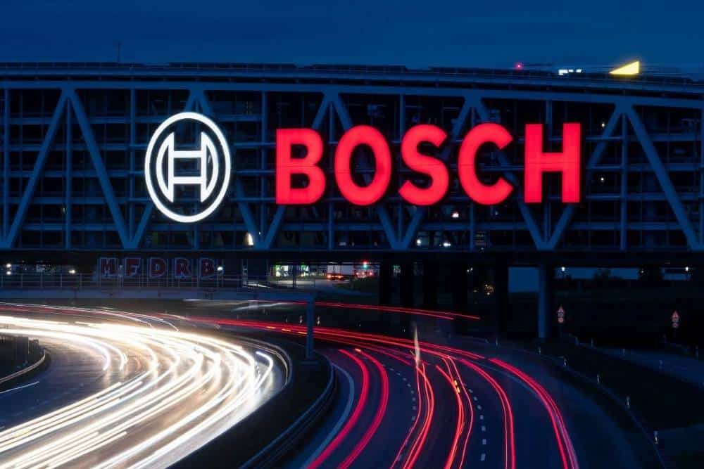 Η Bosch προειδοποιεί τους κατασκευαστές για τα ηλεκτρικά