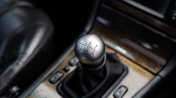 Είδος προς εξαφάνιση το χειροκίνητο κιβώτιο στα νέα αυτοκίνητα