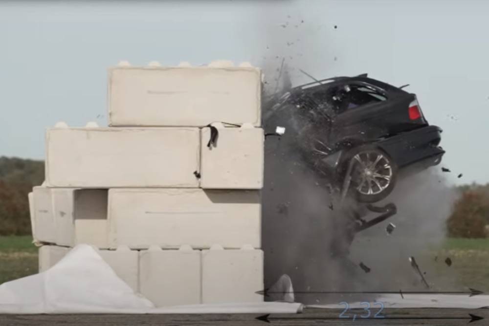 Σοκάρει το crash test στα 150 χλμ./ώρα (+video)