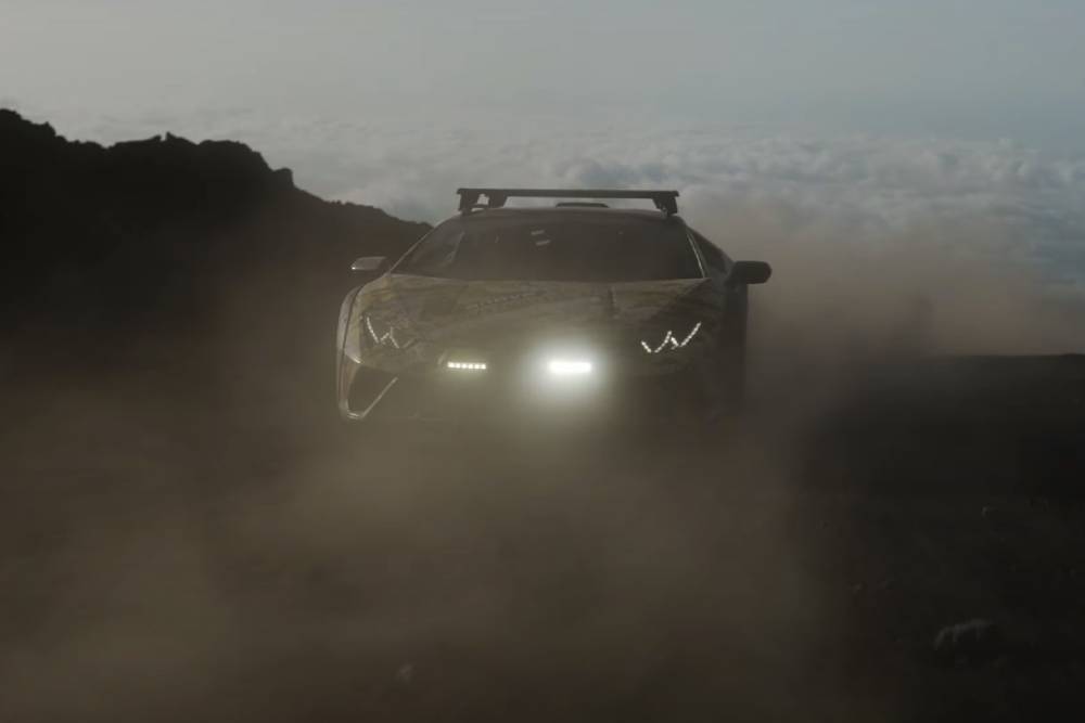 Ηφαίστειο η Lamborghini Huracan Sterrato (+video)