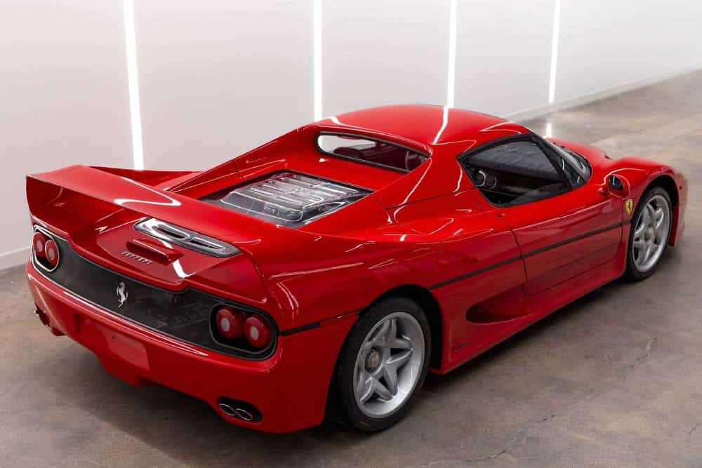 Ferrari F50 τίναξε τη μπάνκα με 5,4 εκατ. δολάρια!