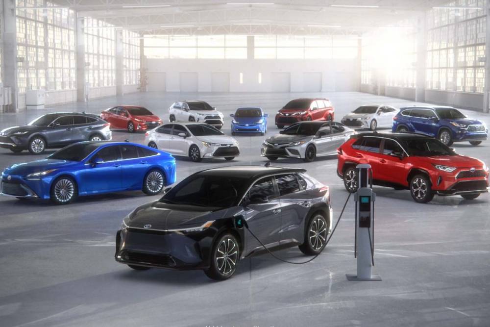 Toyota: «Δεν θα σώσουν τα ηλεκτρικά τον πλανήτη»