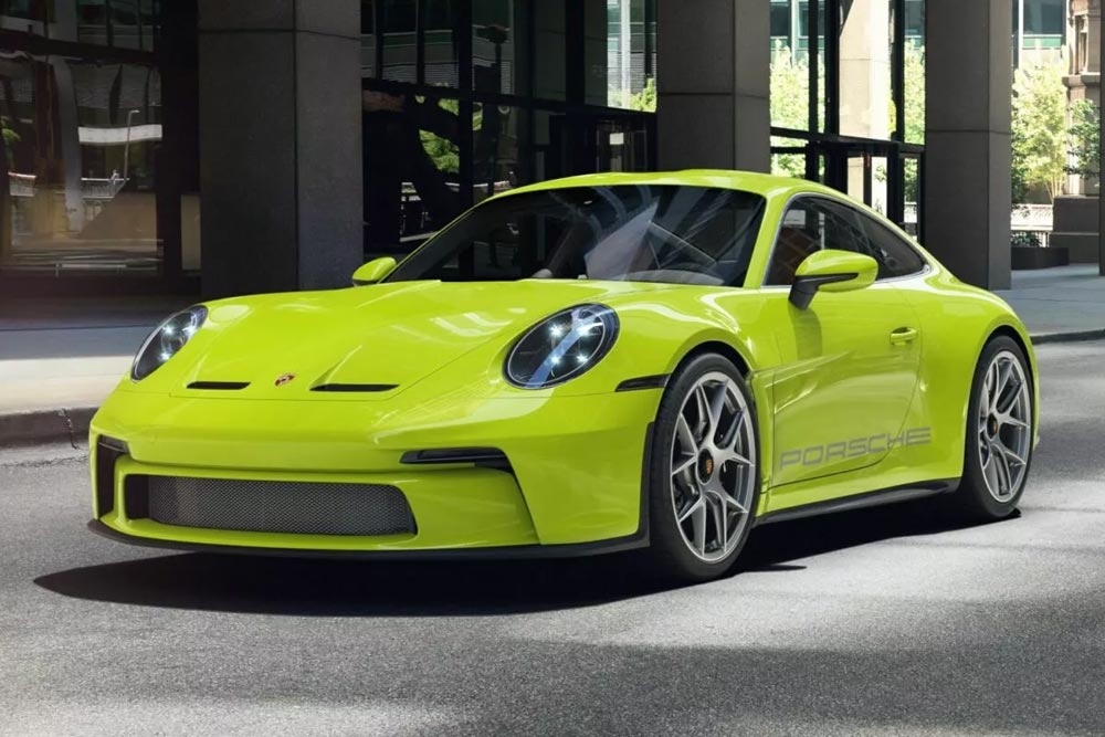 Χρώμα της Porsche 911 S/T στην τιμή premium SUV