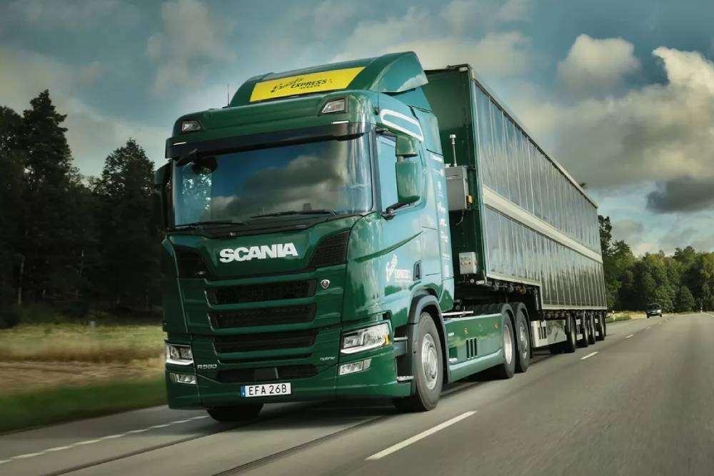 «Ηλιακό» Scania με 10.000 χλμ. αυτονομία!
