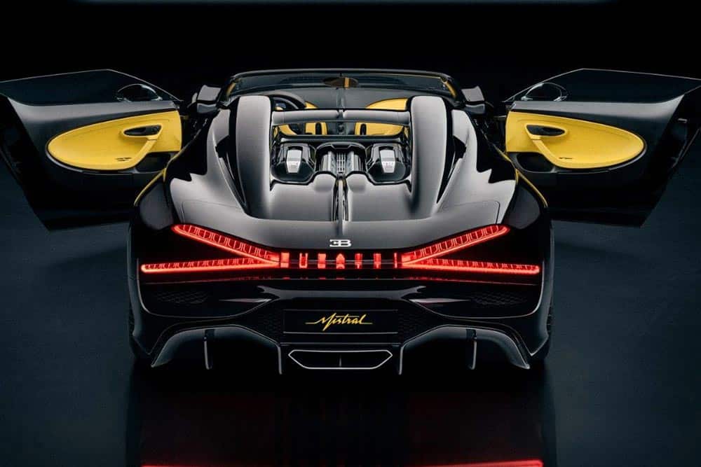 Bugatti Mistral με πανωπροίκι 2,9 εκατομμυρίων ευρώ