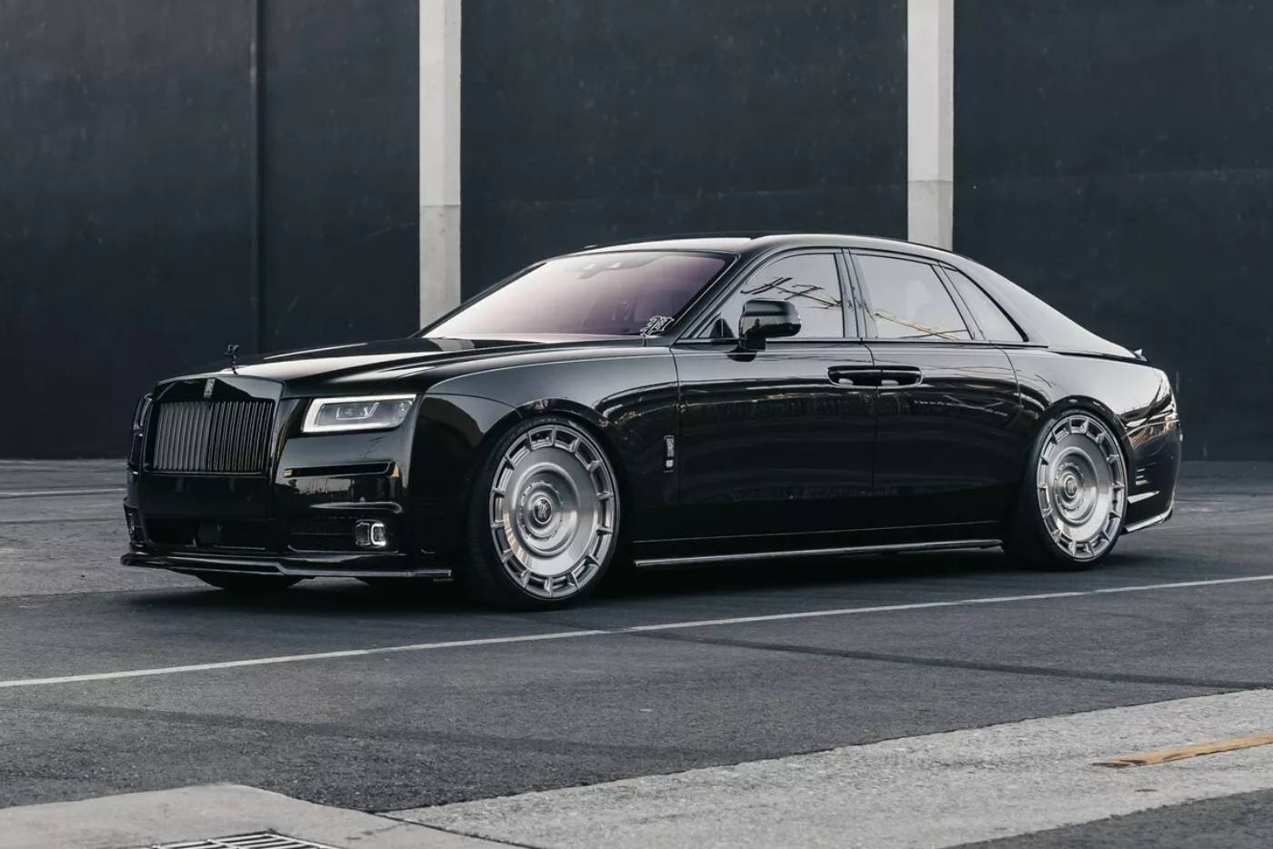 «Στημένη» Rolls-Royce Ghost έτοιμη για κόντρες