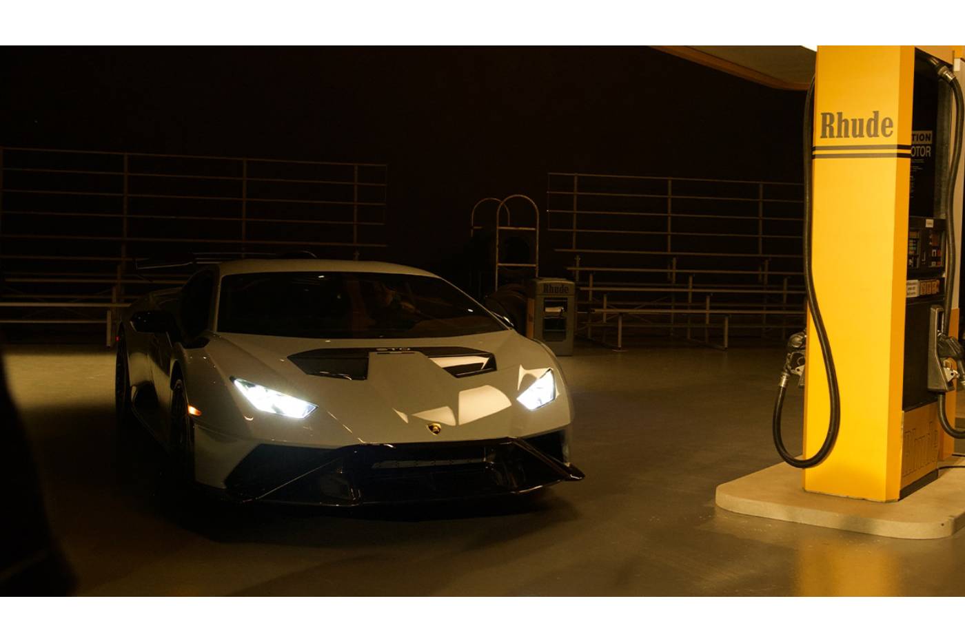 Πιστή στη βενζίνη η νέα Lamborghini Huracan