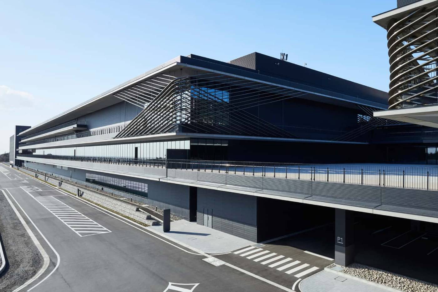 Το υπερσύγχρονο κέντρο R&D της Toyota α λα Nurburgring