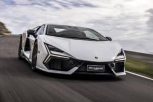 Lamborghini: «Μακριά από εμάς τα ηλεκτρικά supercars»