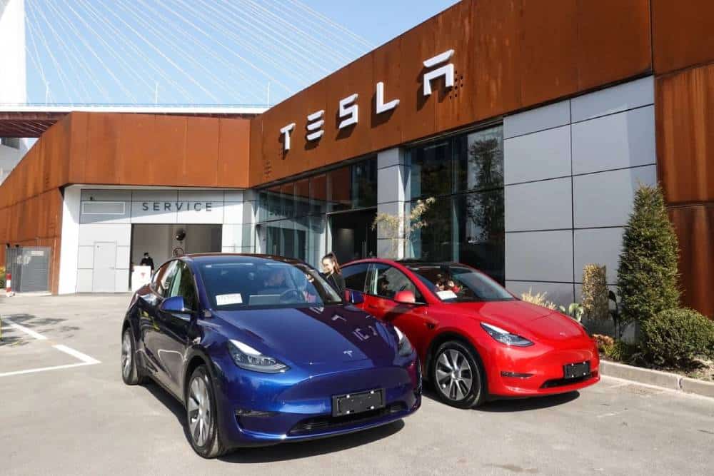 Νέα ανάκληση για εκατομμύρια Tesla