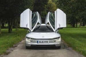 Απίστευτα καινοτόμο VW XL1 σε τιμή-«φαρμάκι»