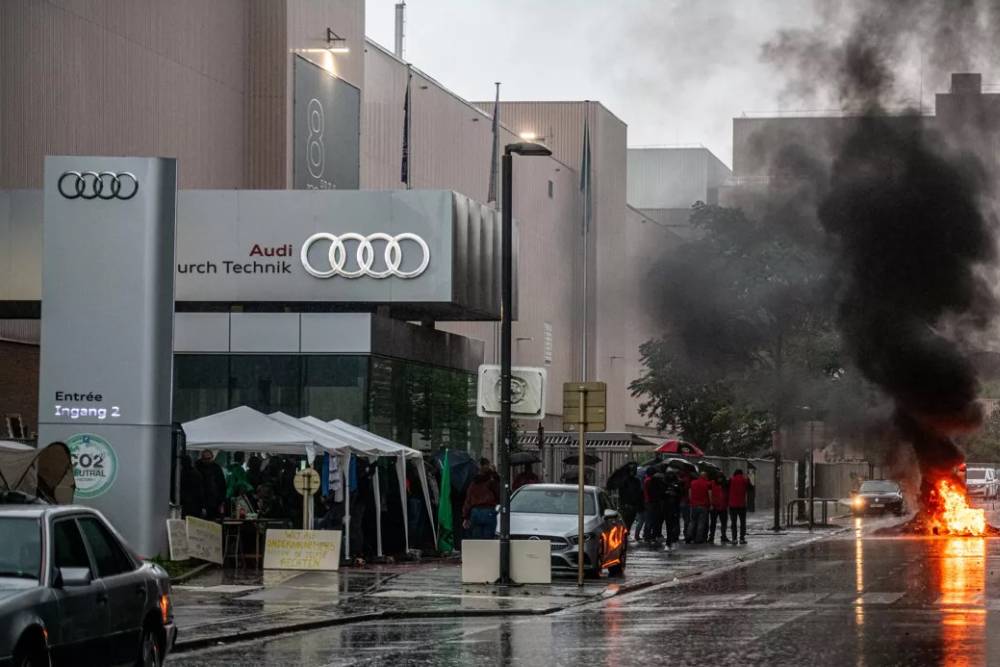 Οδυνηρό λουκέτο σε εργοστάσιο της Audi