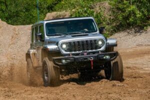 Ισοπεδωτικό νέο Jeep Wrangler 6.4 V8