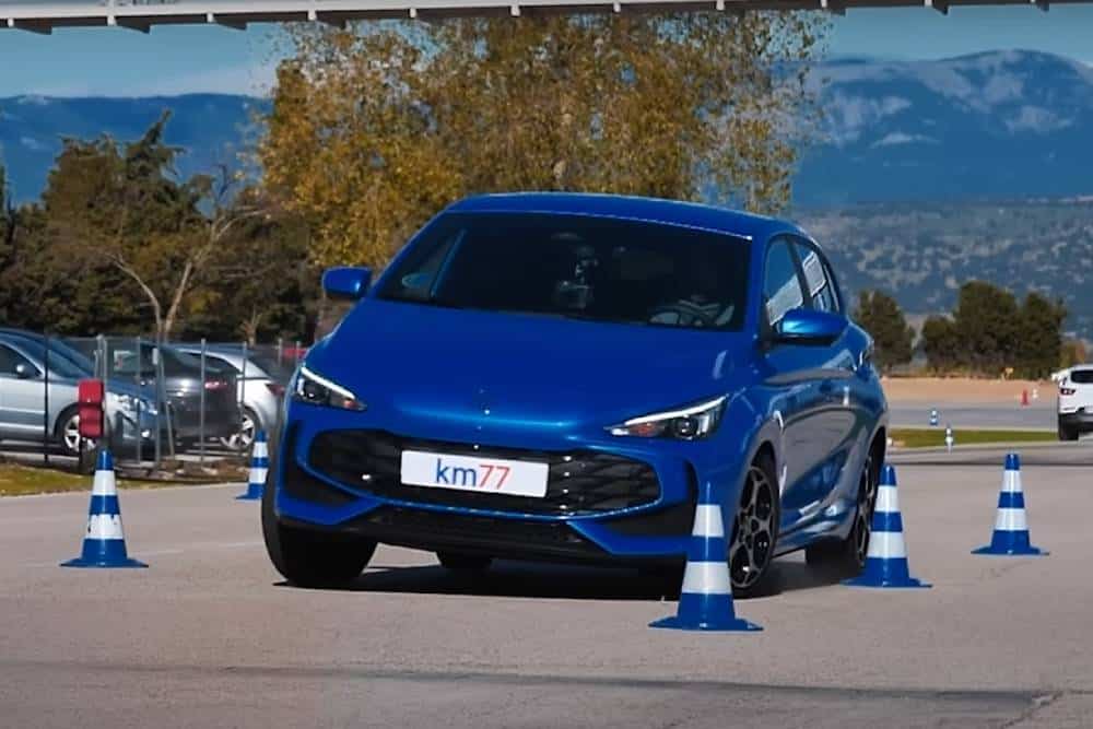 Αέρινο το MG3 Hybrid+ στον τάρανδο (+video)