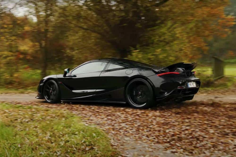 Σκοτεινή McLaren 750S 840HP από τη Novitec (+video)