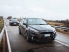 Focus RS και GR Yaris κυνηγιούνται στη βροχή (+video)