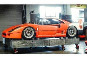 YouTuber έφτιαξε τη δική του V12 Ferrari F40 (+videos)