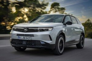 Πρωταθλητής αυτονομίας το Opel Grandland PHEV