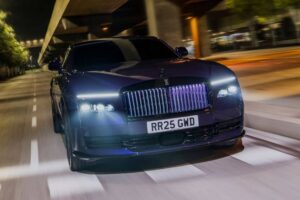 EV αριστοκράτισσα η νέα Rolls-Royce Spectre Black Badge (+video)