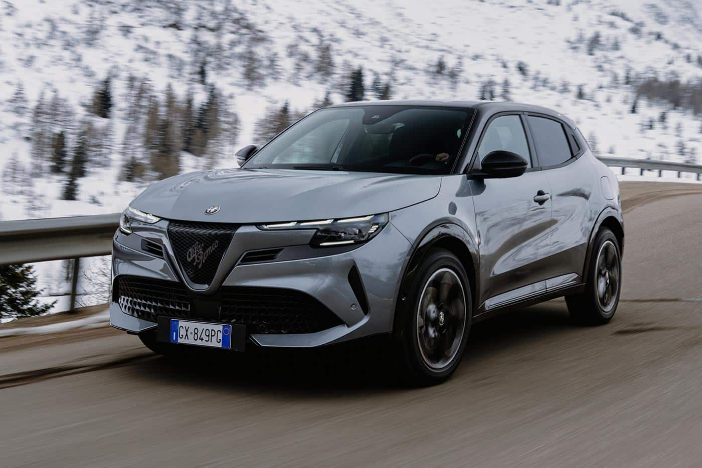 Έρχεται με τα… τέσσερα η Alfa Romeo Junior Ibrida Q4