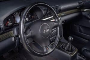 2002-Audi-RS4-interior-00005-2048×1150