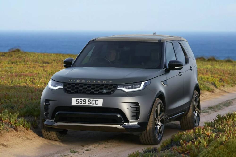 https://cdn.autogreeknews.gr/wp-content/uploads/2025/05/2026-Land-Rover-Discovery-Tempesti-521-2-2048x1152-1.jpg