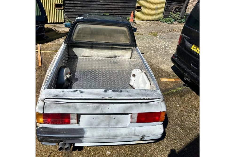https://cdn.autogreeknews.gr/wp-content/uploads/2025/05/BMW-325i-Turbo-Pickup-Conversion-6.jpg