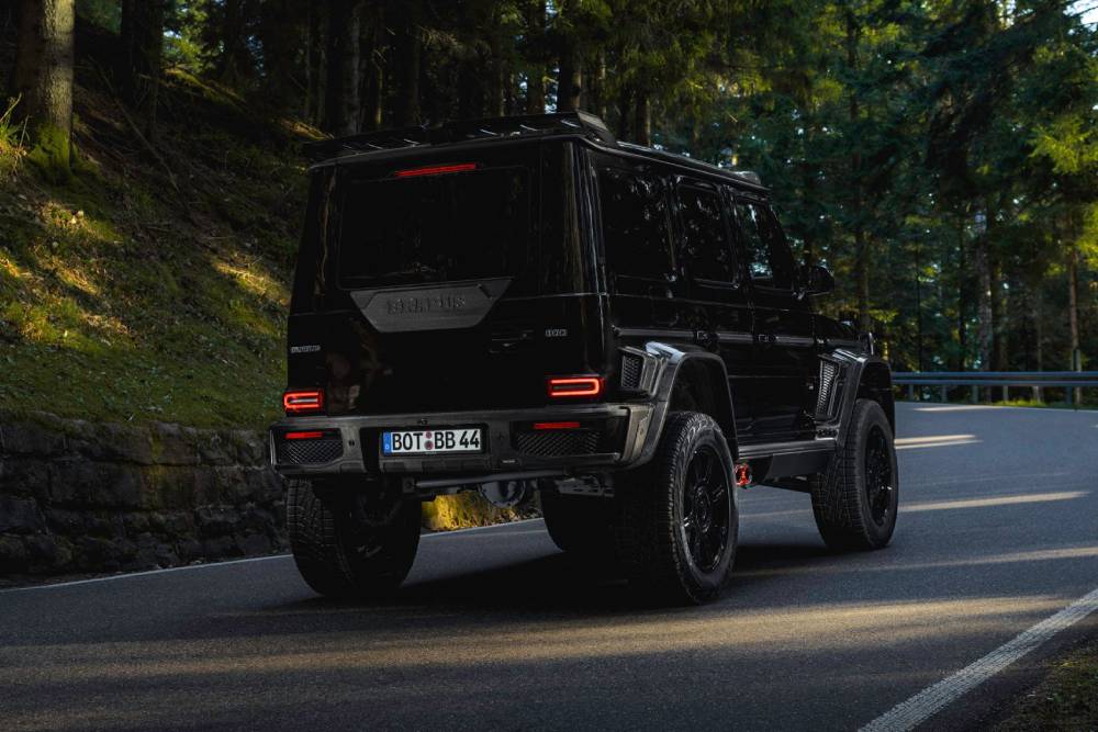https://cdn.autogreeknews.gr/wp-content/uploads/2025/05/BRABUS20XL20800_W465_Outdoor_klein2028229.jpg
