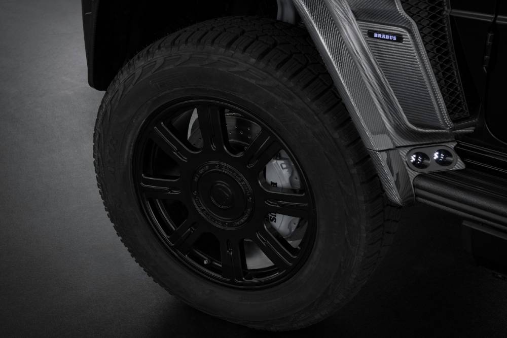 https://cdn.autogreeknews.gr/wp-content/uploads/2025/05/BRABUS20XL20800_W465_Studio_klein2028829.jpg