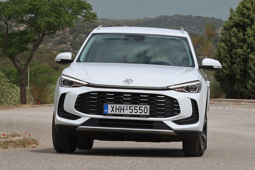 https://cdn.autogreeknews.gr/wp-content/uploads/2025/05/MG-ZS-MAX-HYBRID-12.jpg
