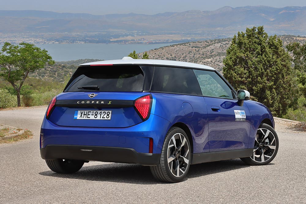 https://cdn.autogreeknews.gr/wp-content/uploads/2025/05/MINI-Cooper-SE-2025-6.jpg