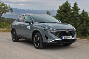 Nissan Qashqai 1.3 158 PS X-Tronic 4WD (4)