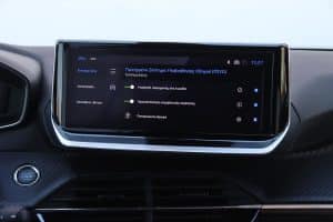 Peugeot 2008 1.2 Hybrid (18)