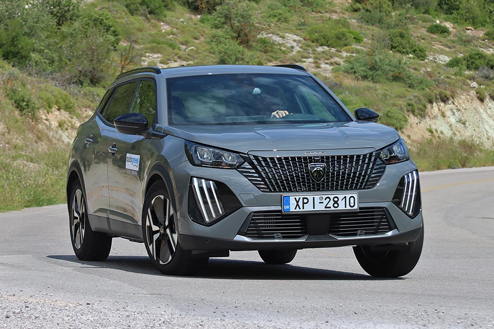 https://cdn.autogreeknews.gr/wp-content/uploads/2025/05/Peugeot-2008-1.2-Hybrid-29.jpg