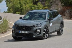 Peugeot 2008 1.2 Hybrid (30)