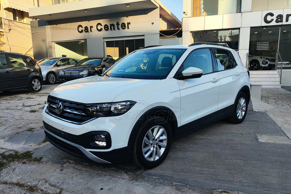 https://cdn.autogreeknews.gr/wp-content/uploads/2025/05/VW-T-Cross-CarCenter-1.jpg