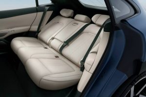 Xiaomi-YU7-522-5-2048×1536