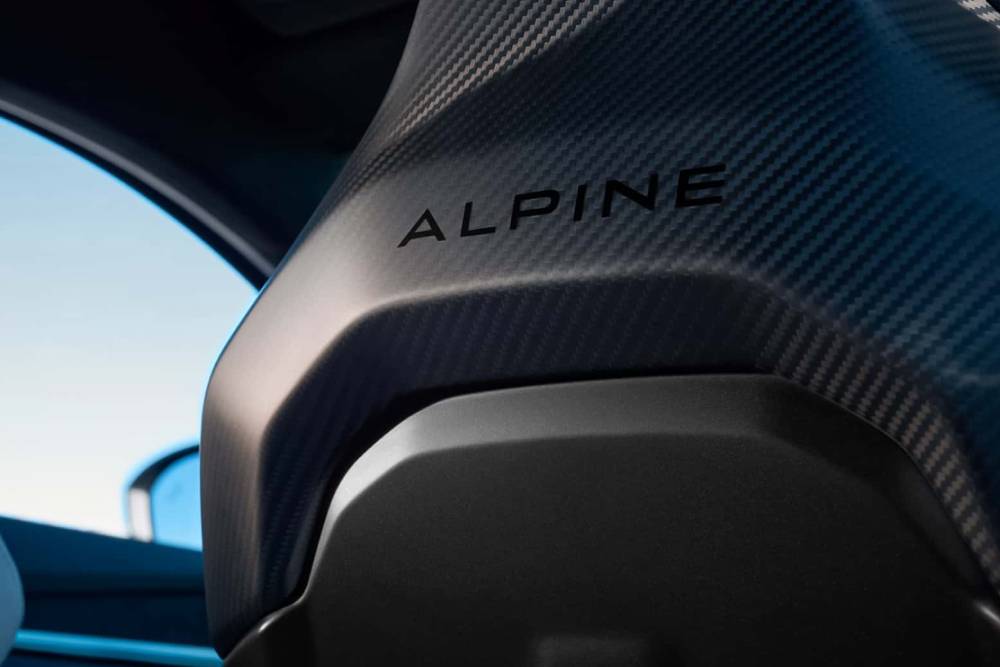https://cdn.autogreeknews.gr/wp-content/uploads/2025/05/alpine-a390-2025-13.jpg