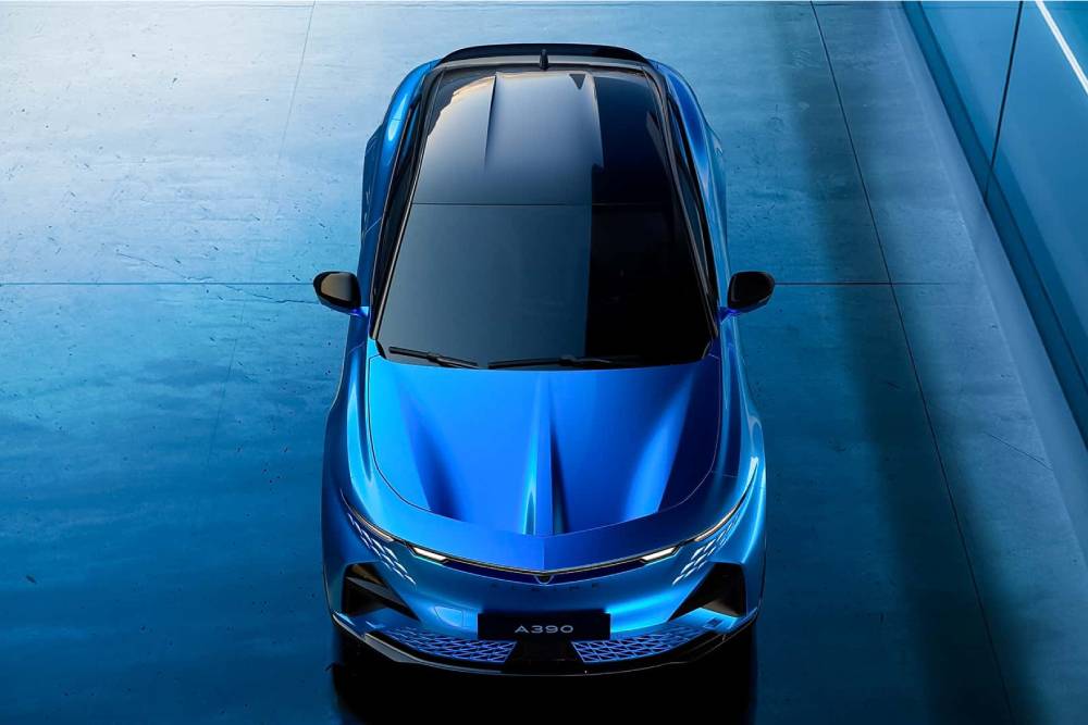 https://cdn.autogreeknews.gr/wp-content/uploads/2025/05/alpine-a390-2025-4.jpg