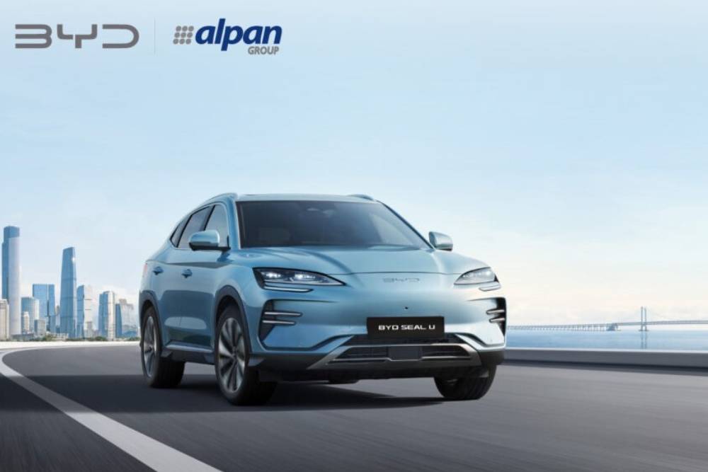 https://cdn.autogreeknews.gr/wp-content/uploads/2025/05/byd-cyprus-1.jpg